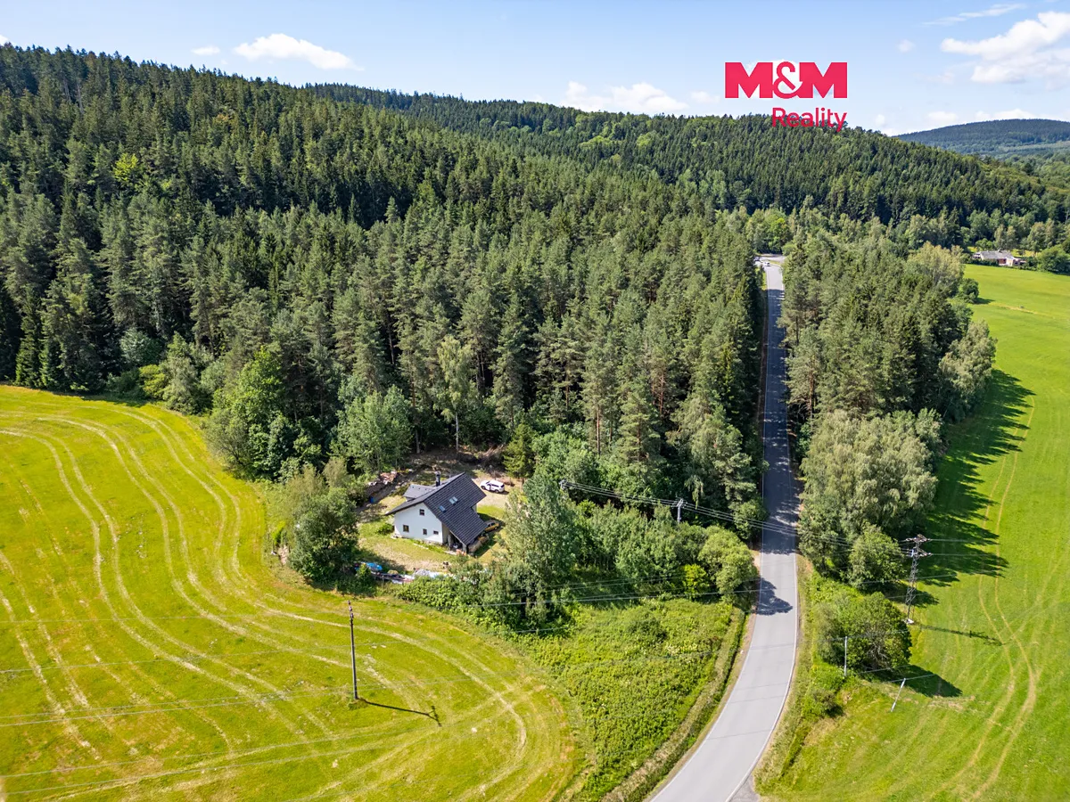 Prodej rodinného domu 187 m², pozemek 1270 m²